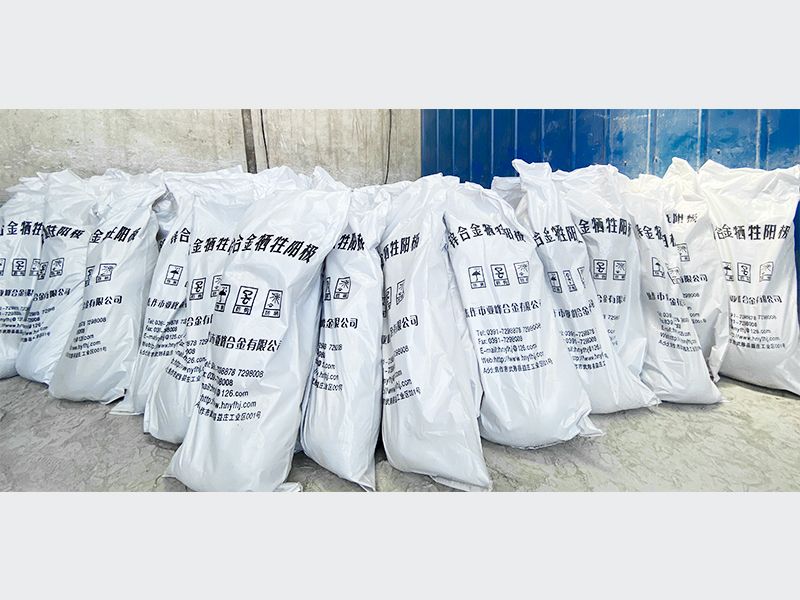 埋地管線，儲罐外壁及其它地下金屬結(jié)構(gòu)常用犧牲陽極